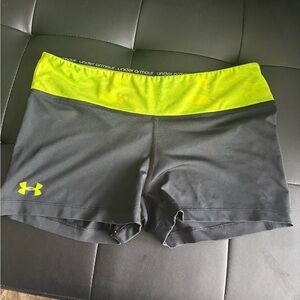 Under Armour Small Spandex Shorts